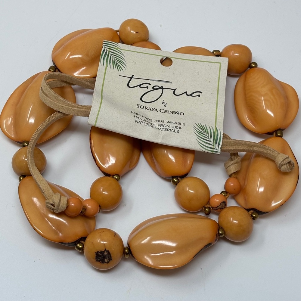 Tagua Soraya Cedeno Womens Miriam Chunky Long Statement Necklace Peachy Beige
